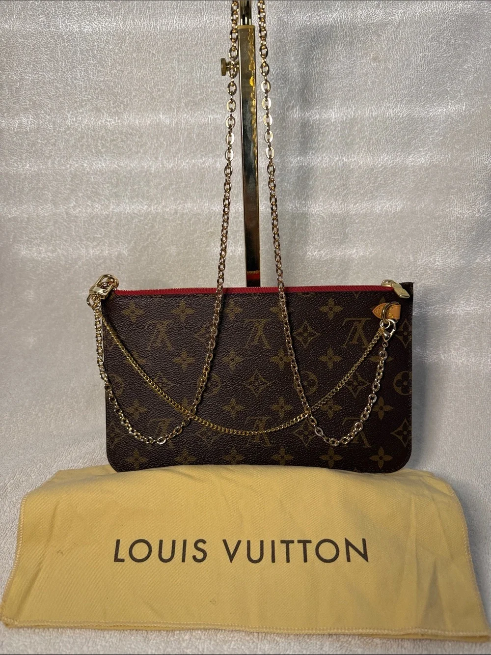 LOUIS VUITTON 2015 Neverfull Pouch MM/GM with 2 chains